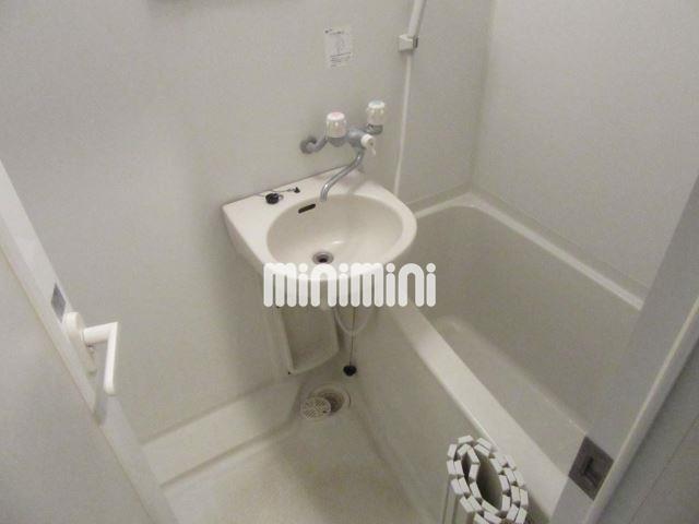 バス・シャワールーム　人気のバス、トイレ別です。