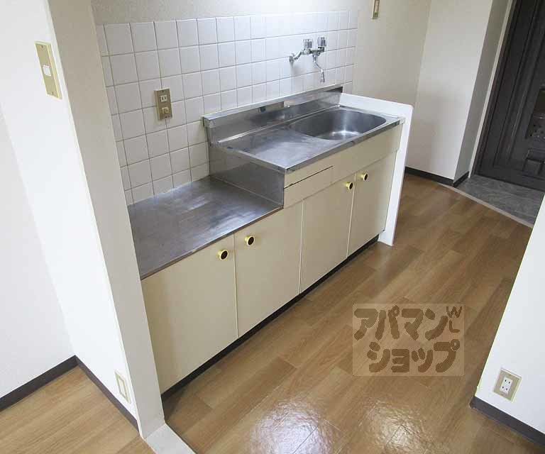 キッチン　３０１号室の写真です。