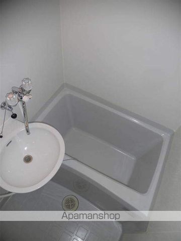 レオパレスフランボワーズ Aの風呂写真