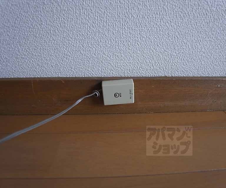 その他設備　電話のモジュラージャック
