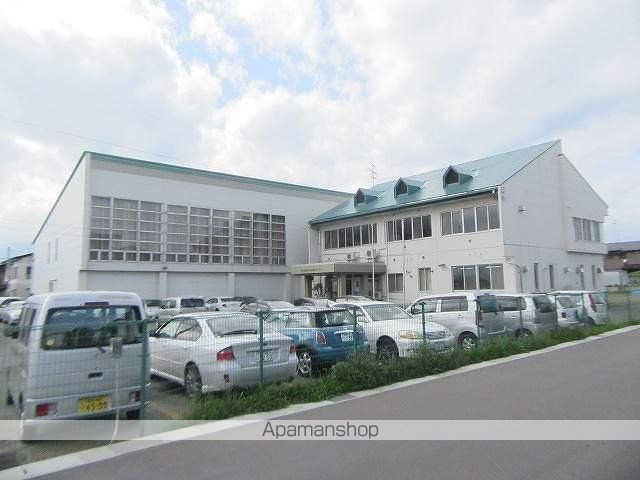 その他　滝沢市役所東部出張所（その他）まで646m