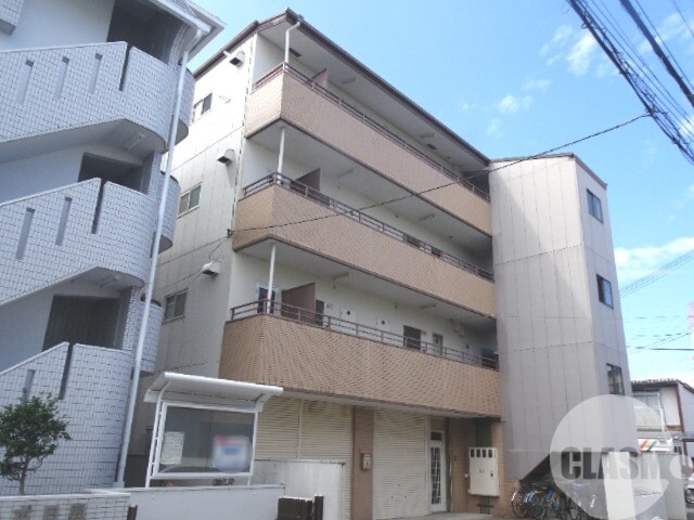 堺市北区常磐町のマンションの建物外観