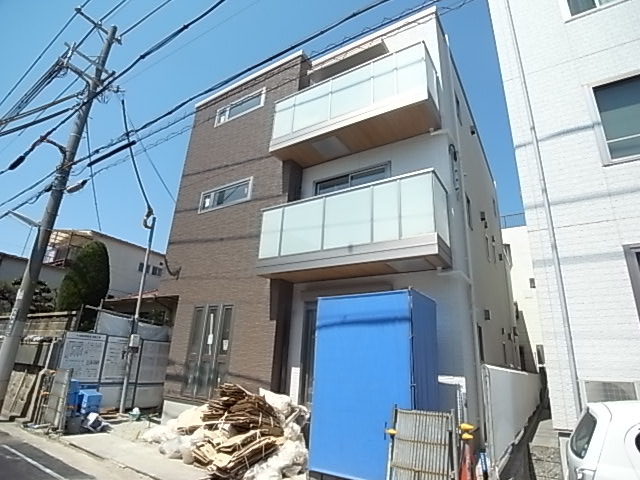 神戸市垂水区瑞穂通のアパートの建物外観