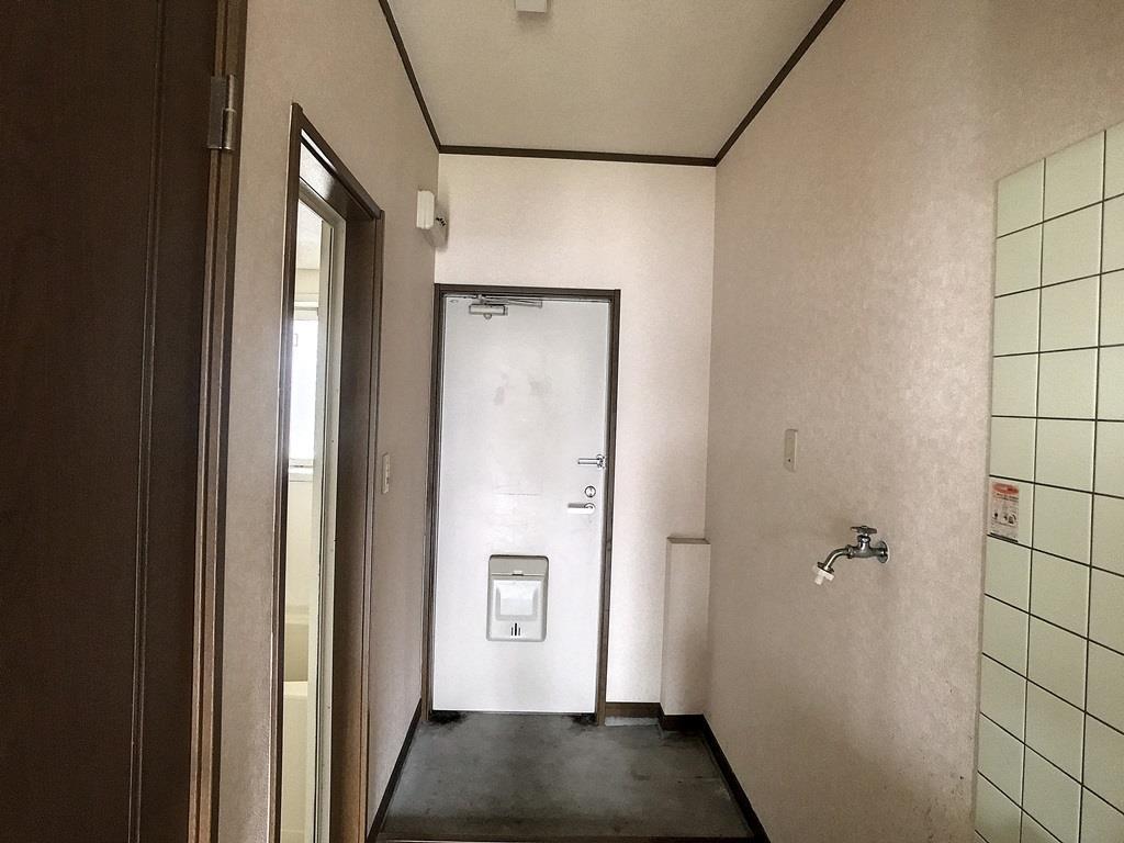 玄関　他室参照