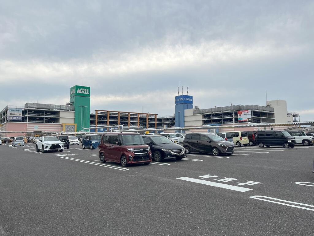 スーパー　リヴィンザ・モール郡山店（スーパー）まで1239m
