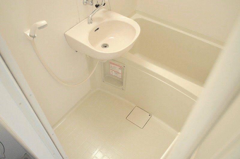 バス・シャワールーム　現況優先