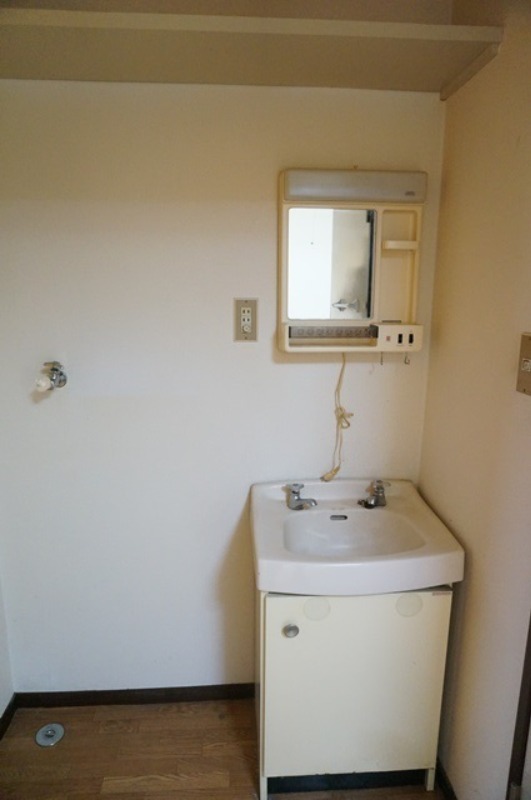 洗面設備　図面と現状に相違がある場合には現状を優先