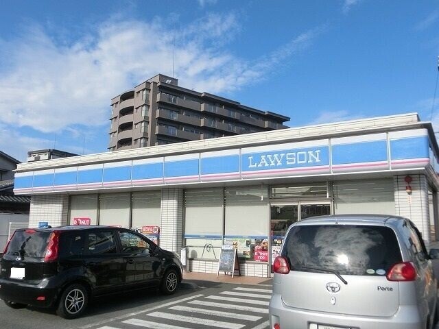 コンビニ　ローソン　倉敷南町店（コンビニ）まで525m