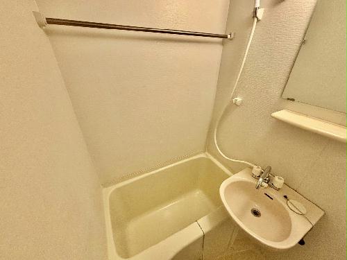 バス・シャワールーム　設備・仕様は号室により異なる為、現況を優先いたします。