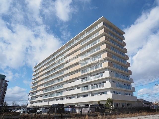 名取市杜せきのしたのマンションの建物外観