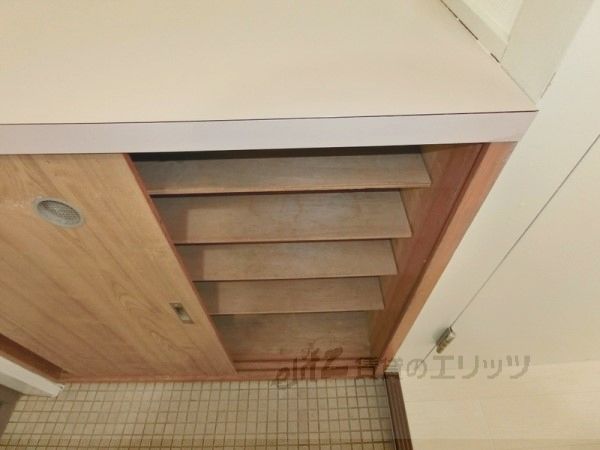 その他設備　下駄箱