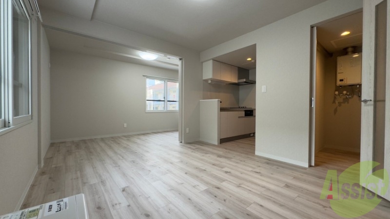 居室・リビング　広くてキレイなお部屋が広がっていて、充実した生活が送れそう。