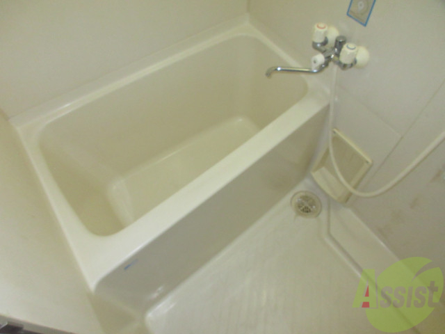 バス・シャワールーム　疲れた時はゆっくり湯船につかってみてはいかがでしょうか。