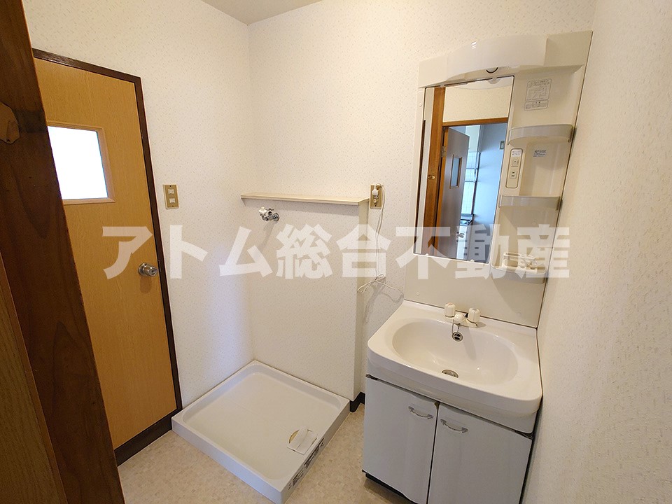 洗面設備　写真は同仕様です。