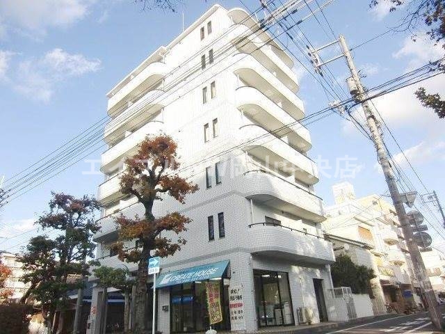 【岡山市北区京町のマンションの建物外観】