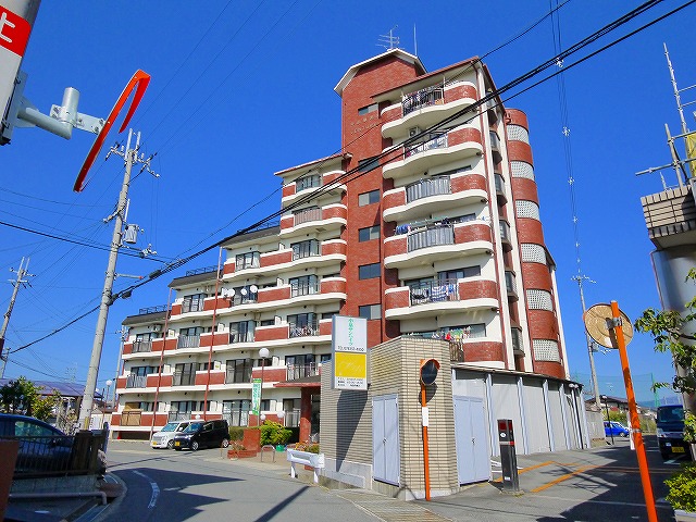 生駒郡安堵町大字東安堵のマンションの建物外観