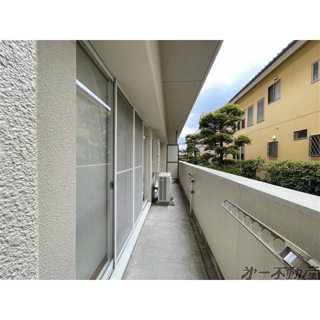 バルコニー　バルコニー