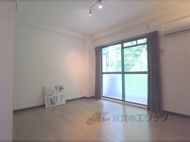 居室・リビング　居室