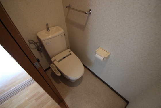 トイレ　※別部屋の写真です