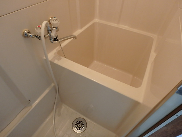 バス・シャワールーム　バス