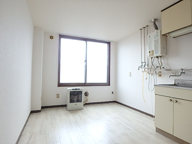 居室・リビング　居間