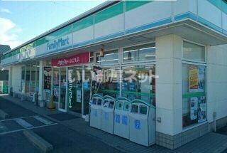 コンビニ　ファミリーマート蒲郡オレンジロード店（コンビニ）まで387m