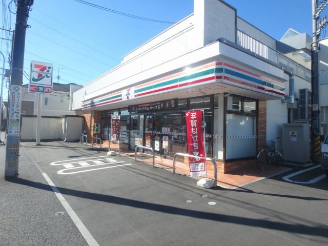 コンビニ　セブンイレブン横浜泉新橋町店（コンビニ）まで160m