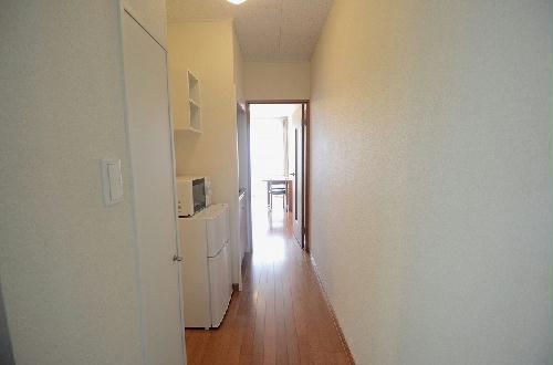 玄関　設備仕様は号室により異なる為、現況を優先とします。