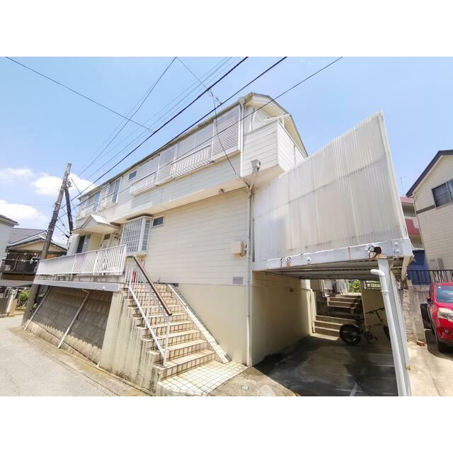 グリーンコートの建物外観