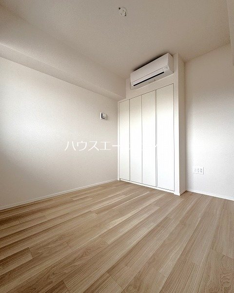 その他部屋・スペース　明るい居室です※参考画像
