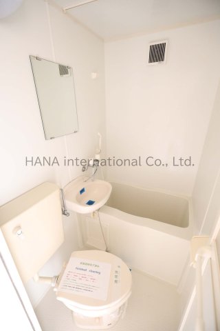 バス・シャワールーム　同タイプ参考写真です。