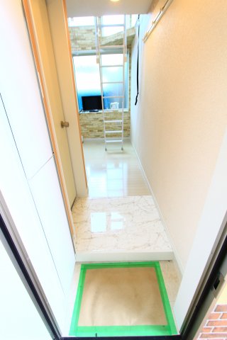 玄関　同タイプ参考写真です。