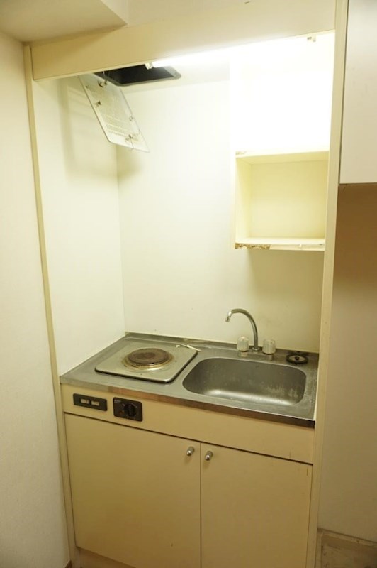キッチン　ＩＨクッキングヒーターでお手入れらくらく
