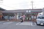 コンビニ　セブンイレブン 富士見勝瀬原公園前店（コンビニ）まで320m