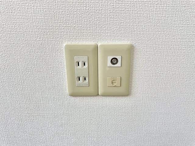 その他　※反転した間取りの別部屋の写真です。現況優先