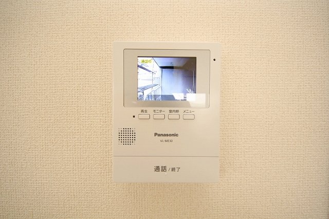 セキュリティ　モニター付きインターホンです/同型タイプの別のお部屋のお写真
