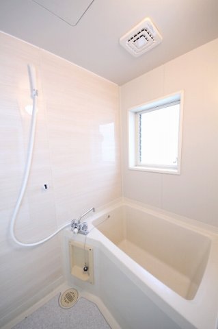 バス・シャワールーム　日々の暮らしに欠かせないお風呂です/同型タイプの別のお部屋の