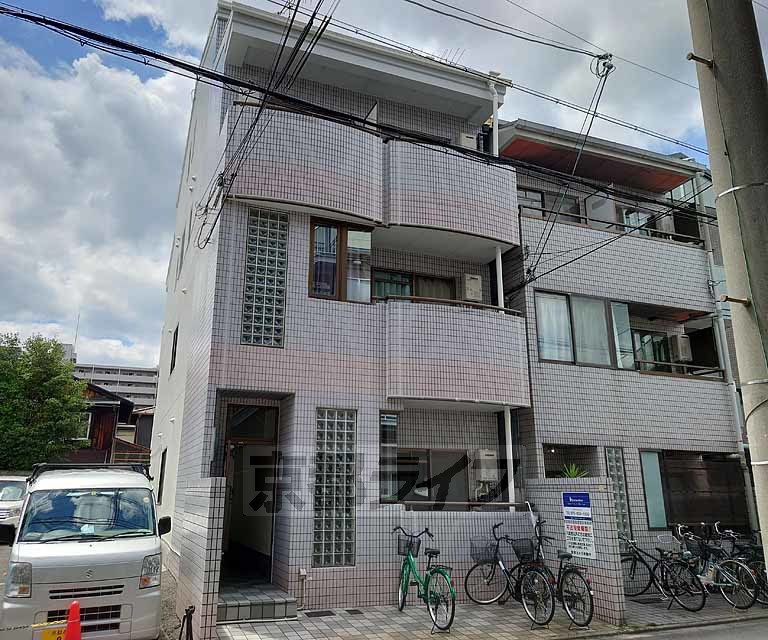 マンションV3の外観写真