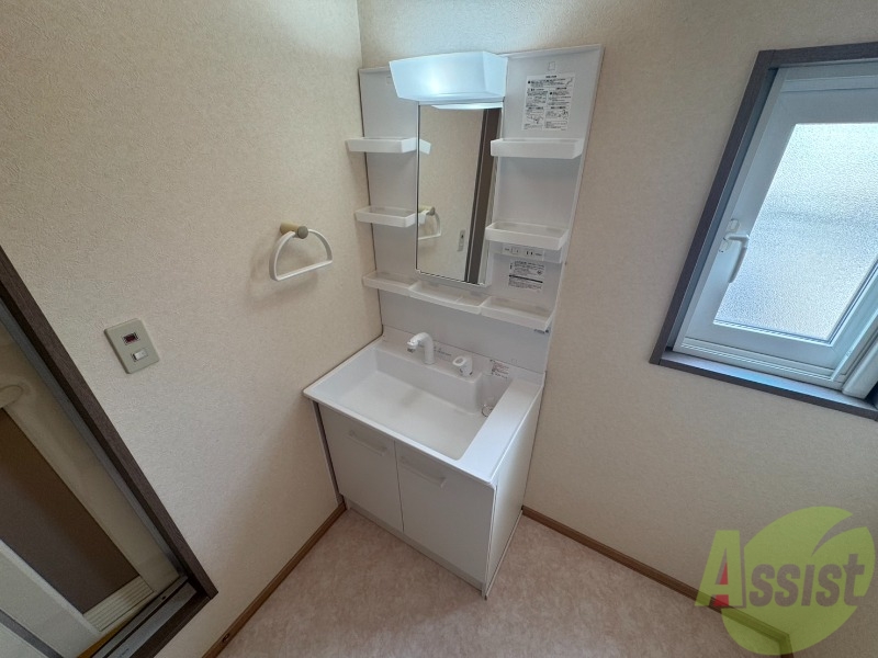 洗面設備　こちらに洗面台があります。朝の洗顔はこちらで。