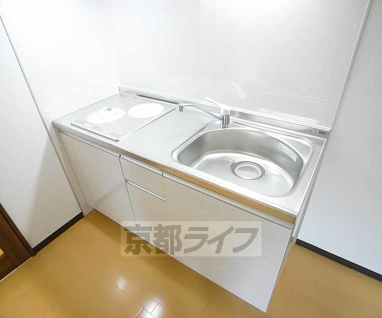 キッチン　２口コンロ設置済です