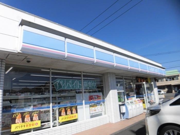 コンビニ　ローソン　都城蘆尾3丁目店（コンビニ）まで300m