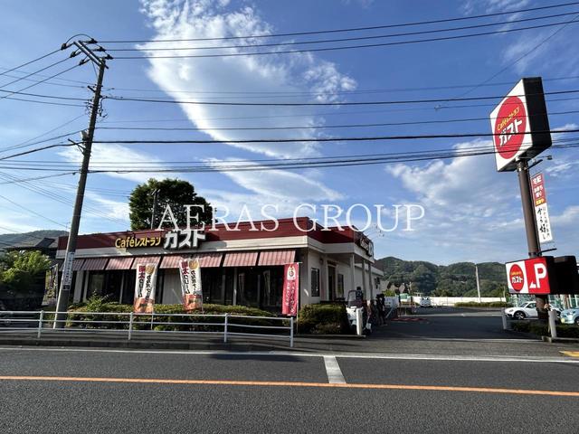 飲食店　ガスト 津久井太井店（飲食店）まで305m
