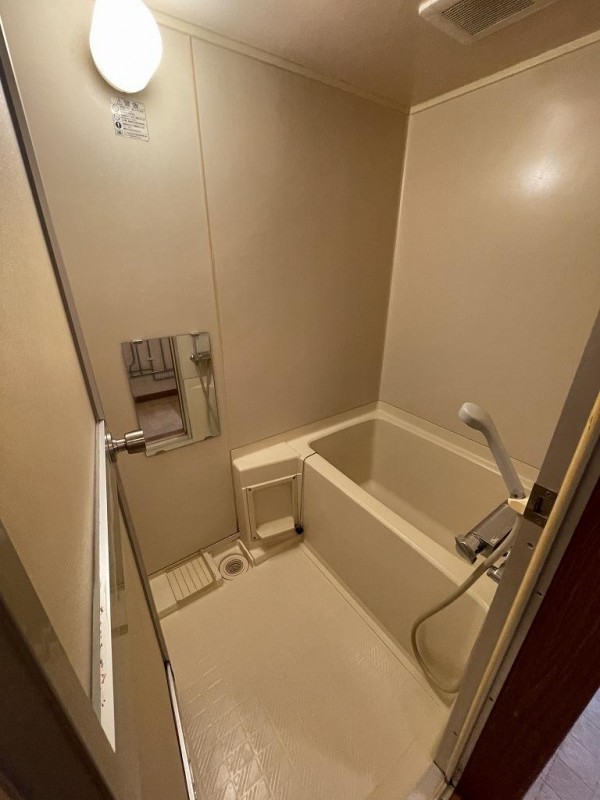 バス・シャワールーム　浴室