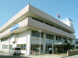 図書館　鹿骨コミュニティ図書館（図書館）まで327m