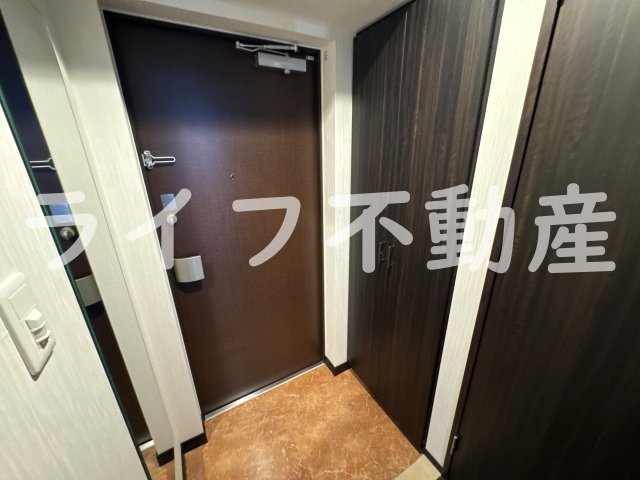 玄関　落ち着いた玄関です