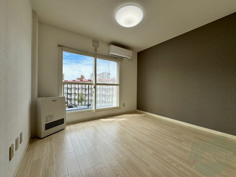 その他部屋・スペース　明るいお部屋は気持ちよく過ごせそうですね。