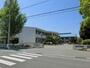 小学校　新居浜小学校（小学校）まで530m
