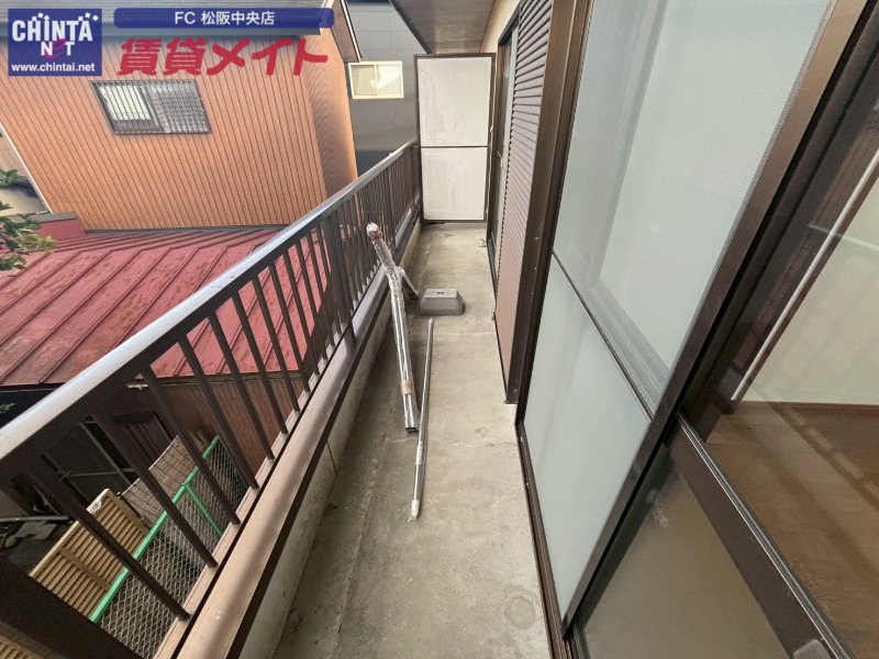 バルコニー　同物件別室画像