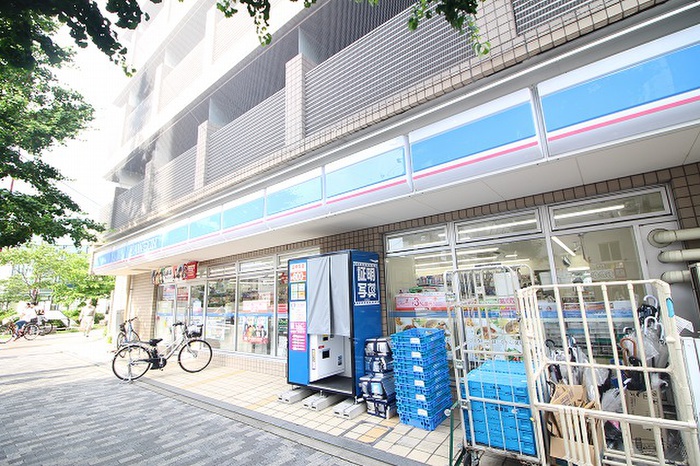 コンビニ　ローソン（コンビニ）まで80m