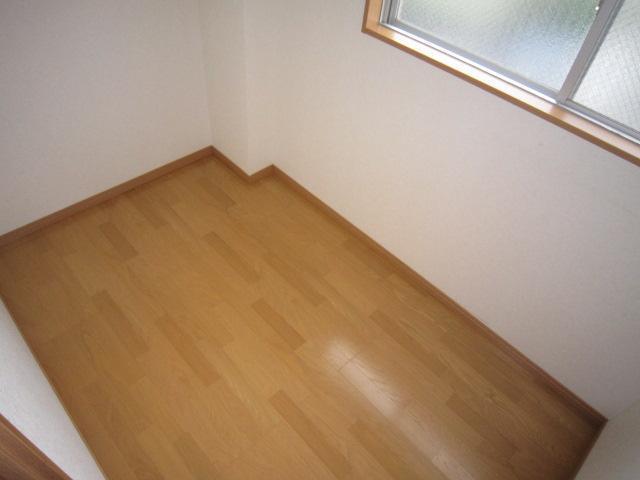 その他部屋・スペース　納戸付（約3帖）